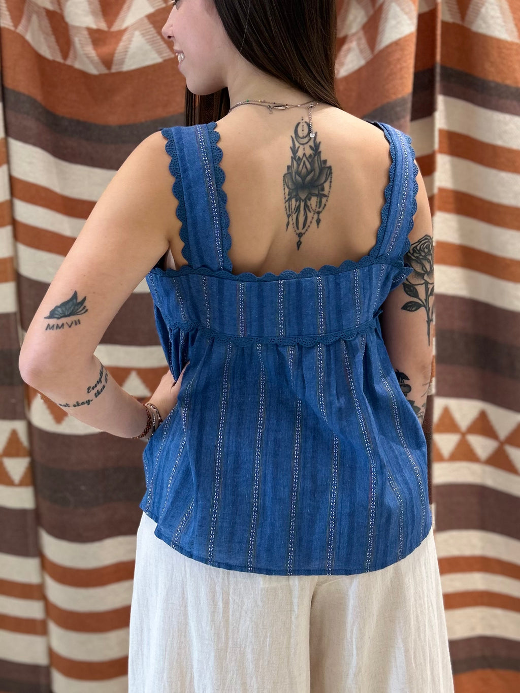 Top INAPRIL1986 ethnic blue